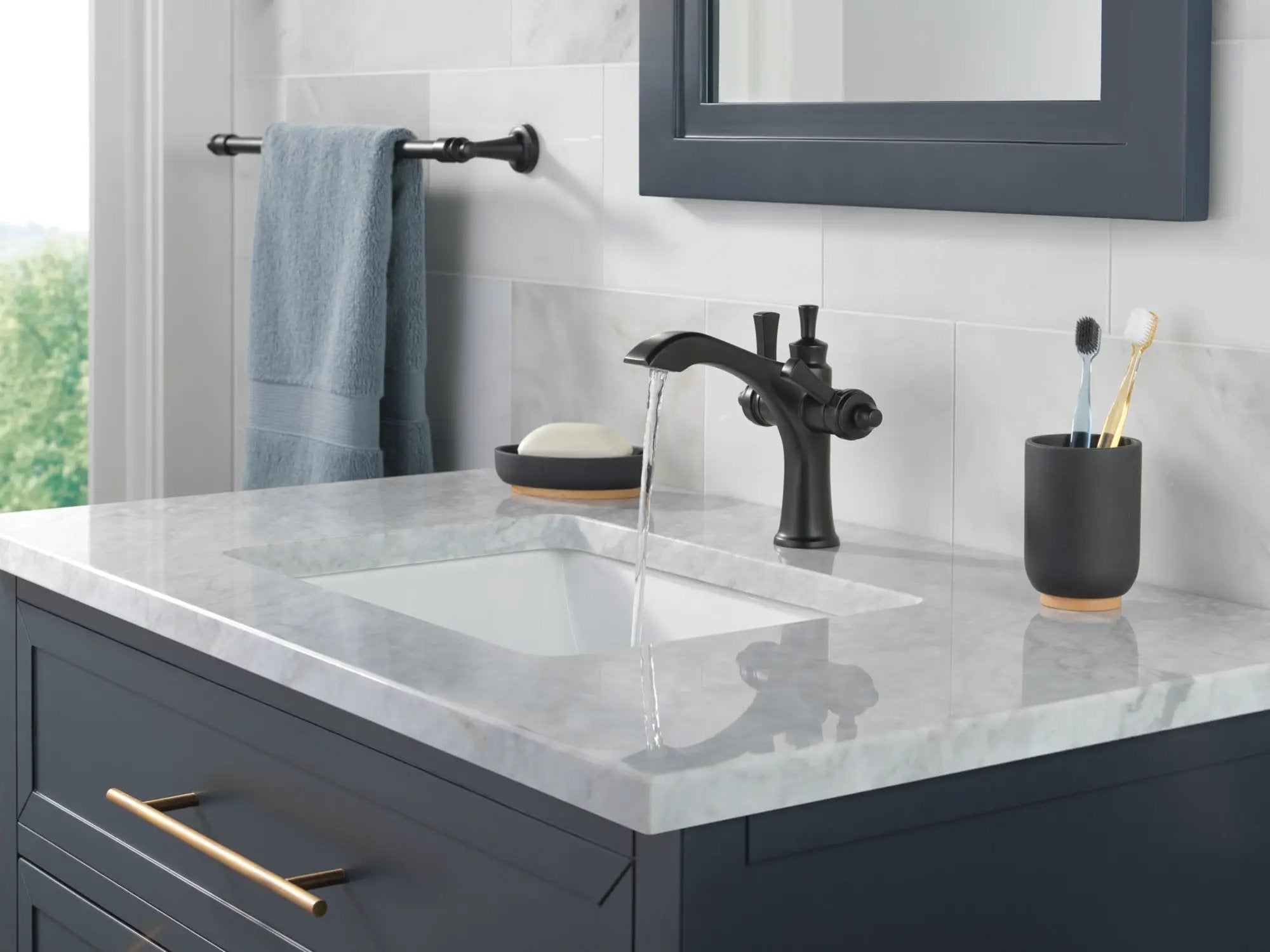 matte black bathroom faucet