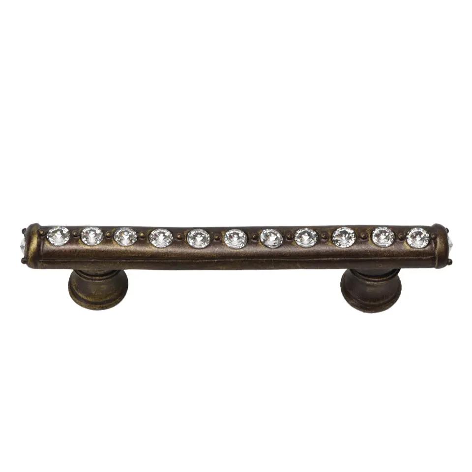 Carpe Diem Caché Iii Pull with Flared Feet and Center - Decorated with Swarovski Crystals by Carpe Diem