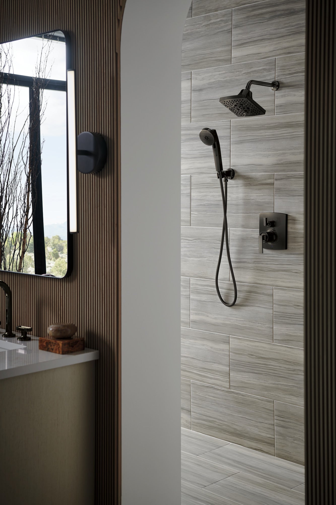 brilliance black onyx showerhead