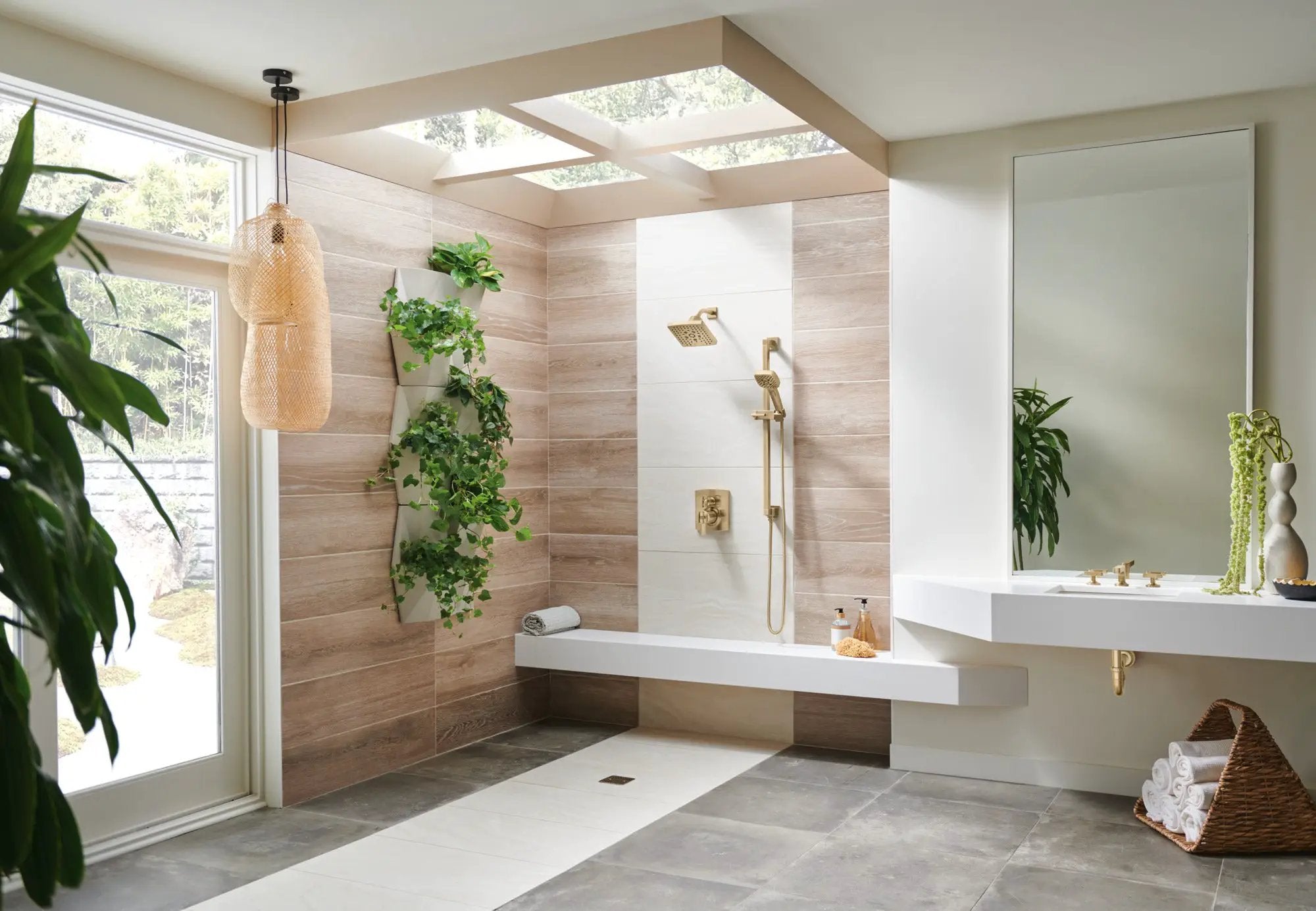 luxe gold shower head