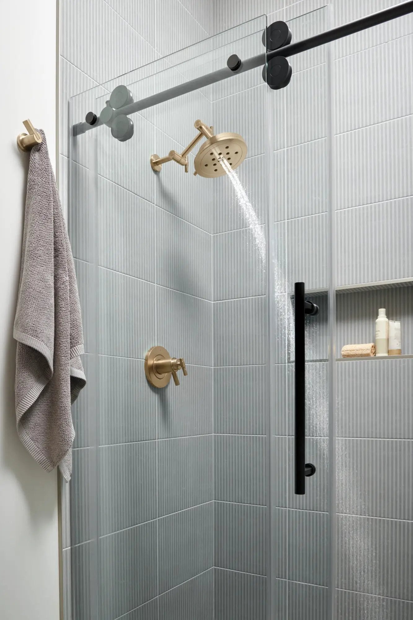 luxe gold thermostatic valve