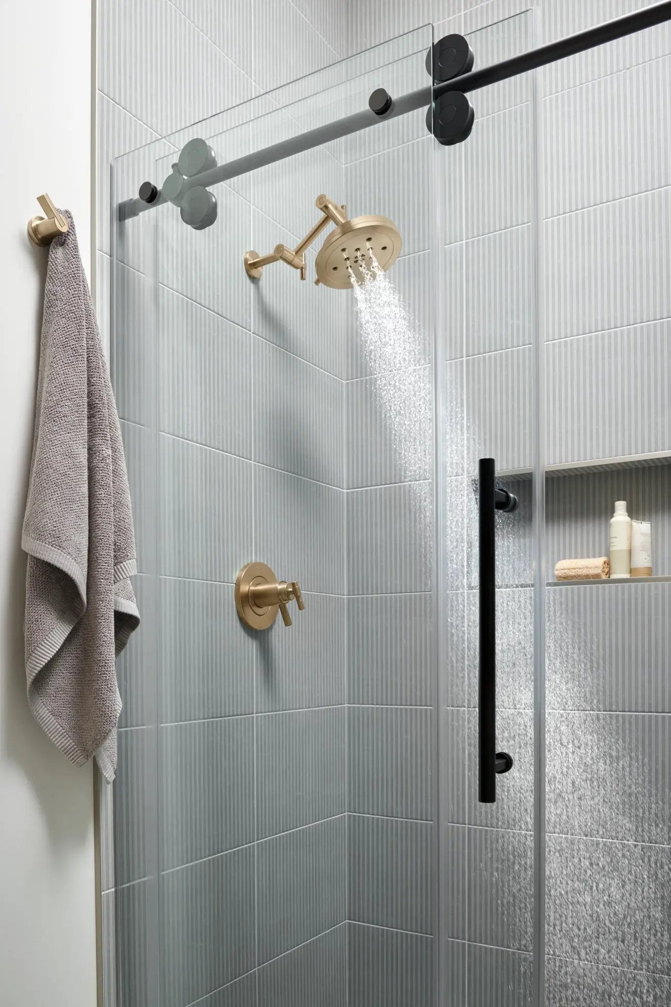 luxe gold thermostatic valve