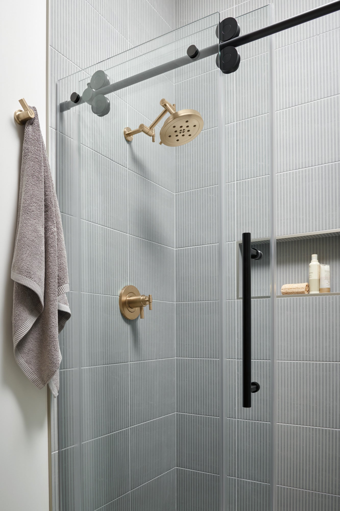 luxe gold thermostatic valve