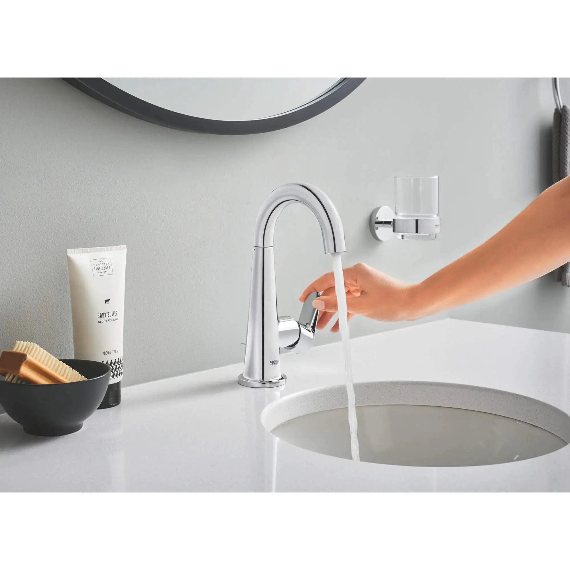 chrome bathroom faucet