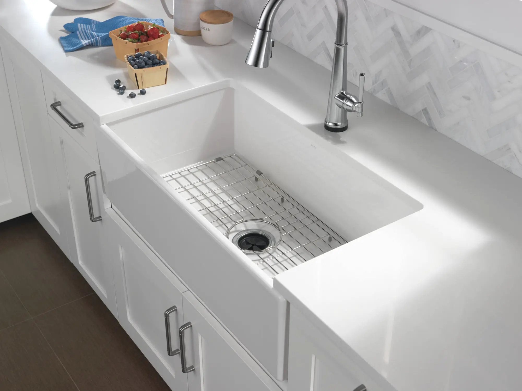 lumicoat arctic stainless kitchen faucet