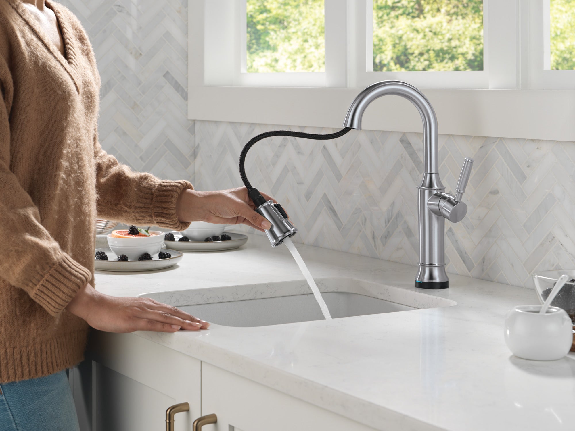 lumicoat arctic stainless kitchen faucet