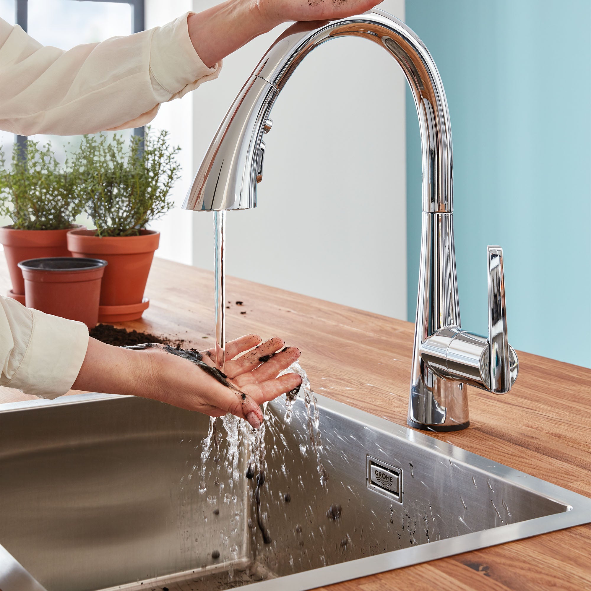 starlight chrome kitchen faucet