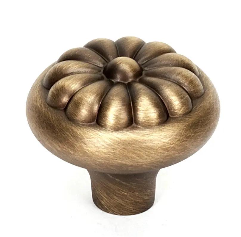 Alno Bella 1 1/2" Knob by Alno