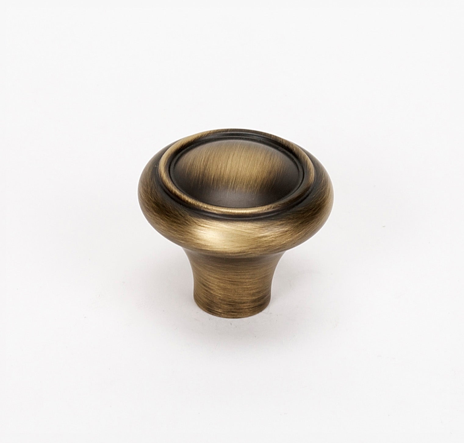 Alno Classic Traditional 1 1/2" Knob