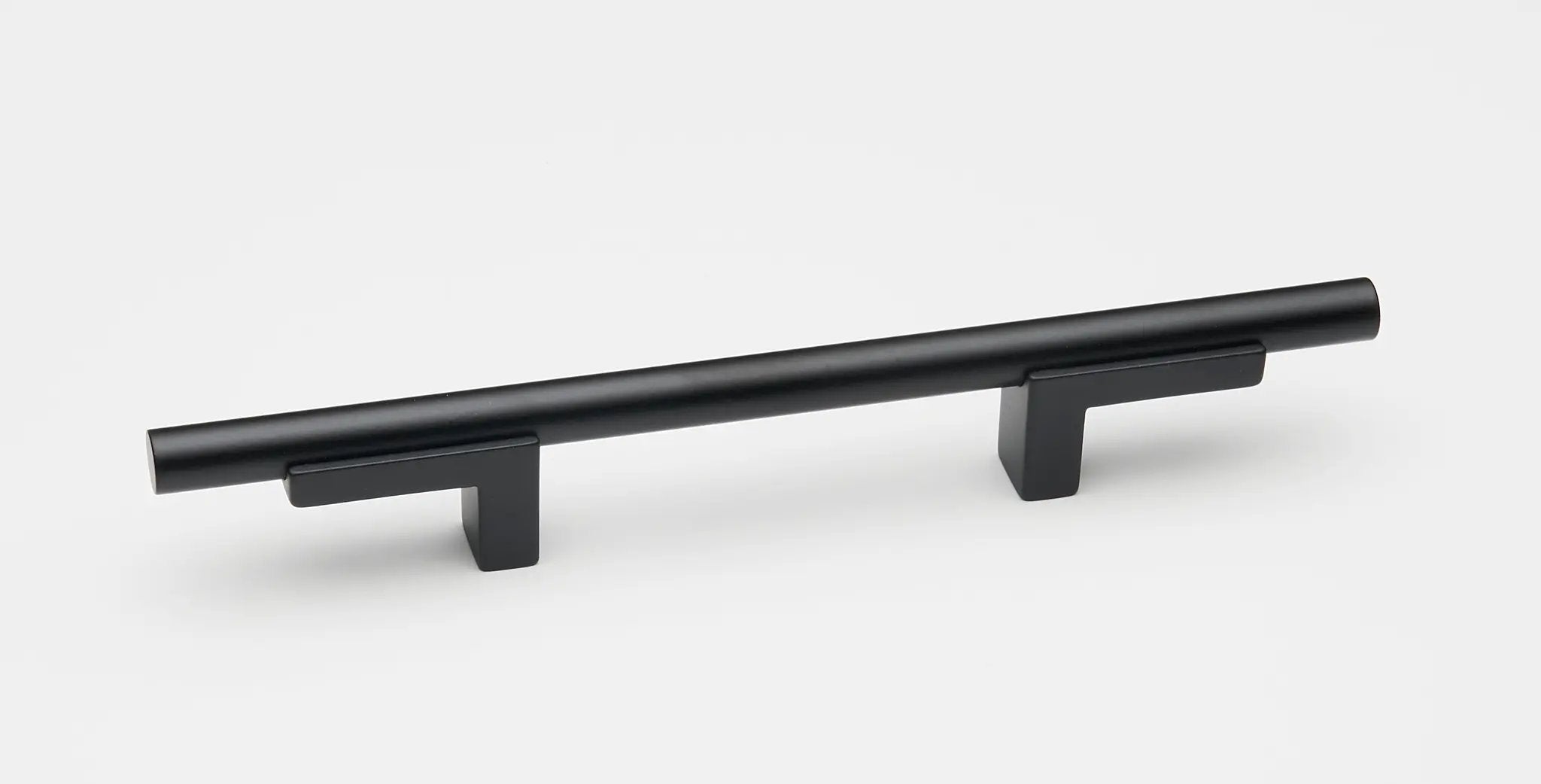 Alno Vita Bella 3 1/2" Pull Smooth Bar by Alno