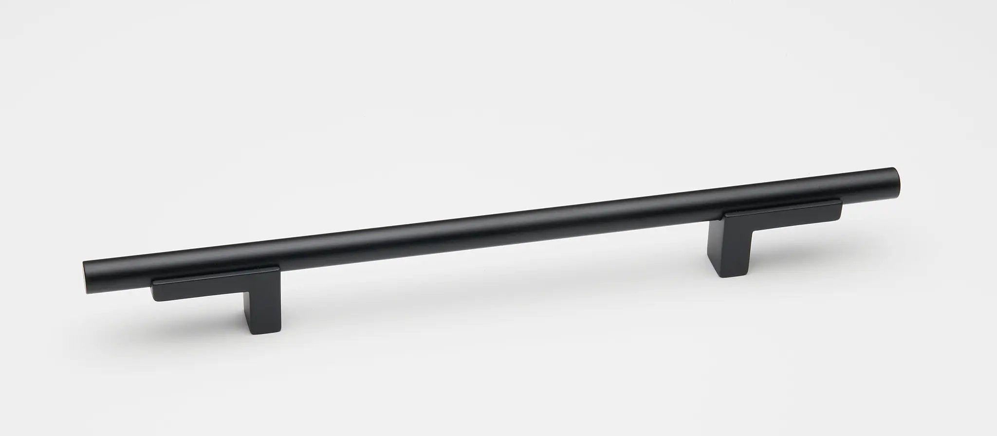 Alno Vita Bella 8" Pull Smooth Bar by Alno