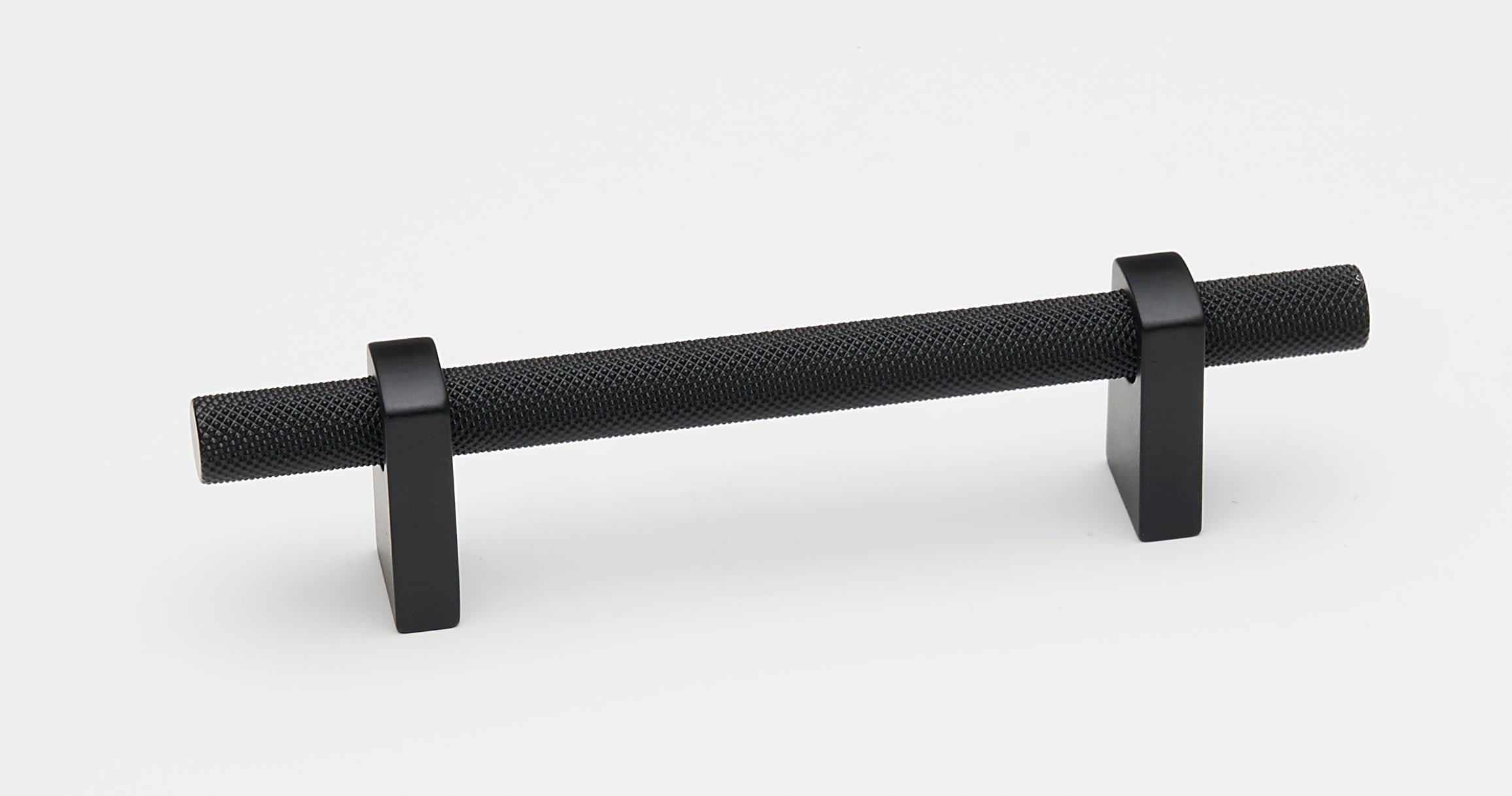 Alno Vita Bella 4" Pull Knurled Bar