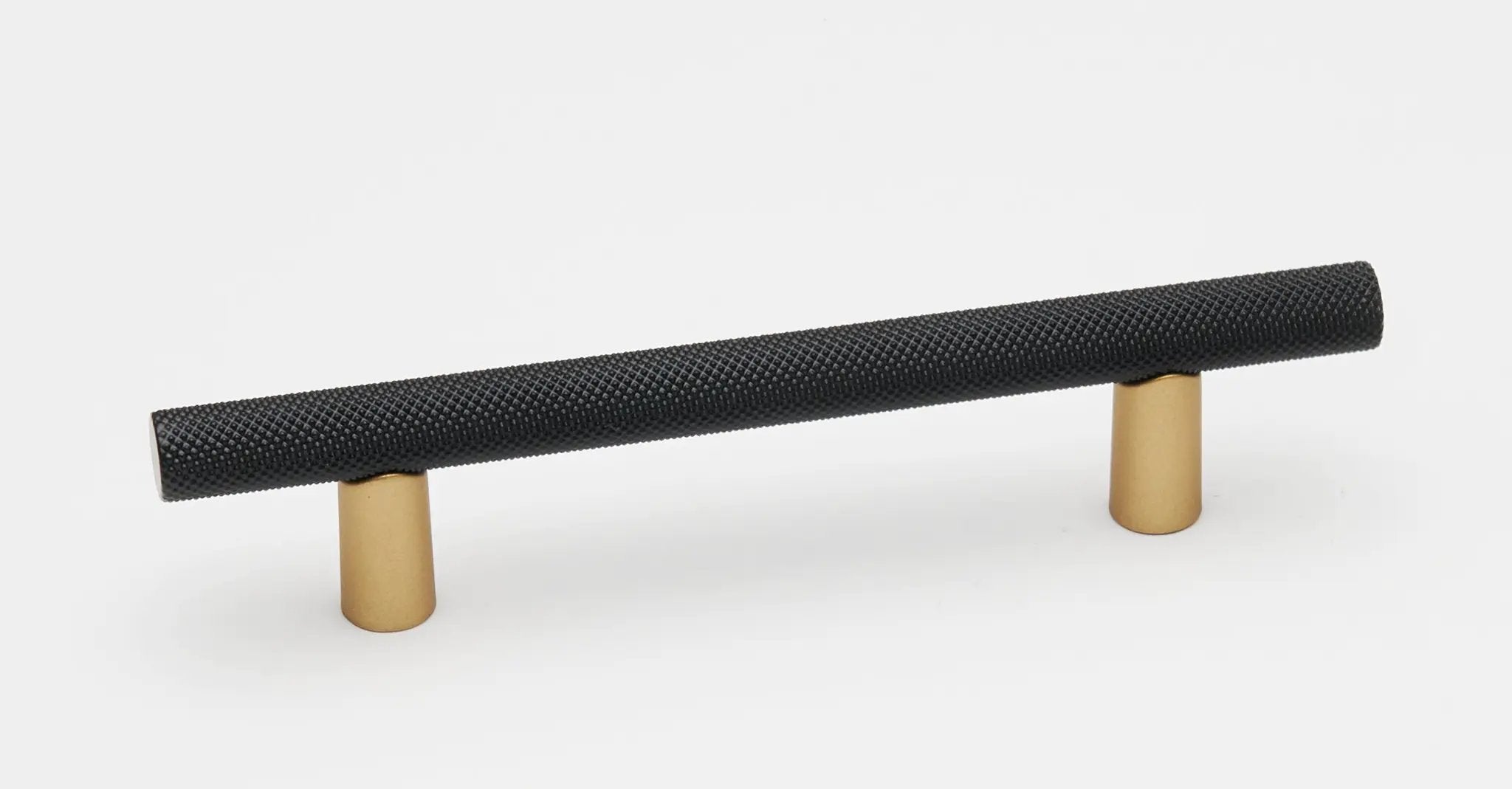 Alno Vita Bella 3 1/2" Pull Knurled Bar by Alno