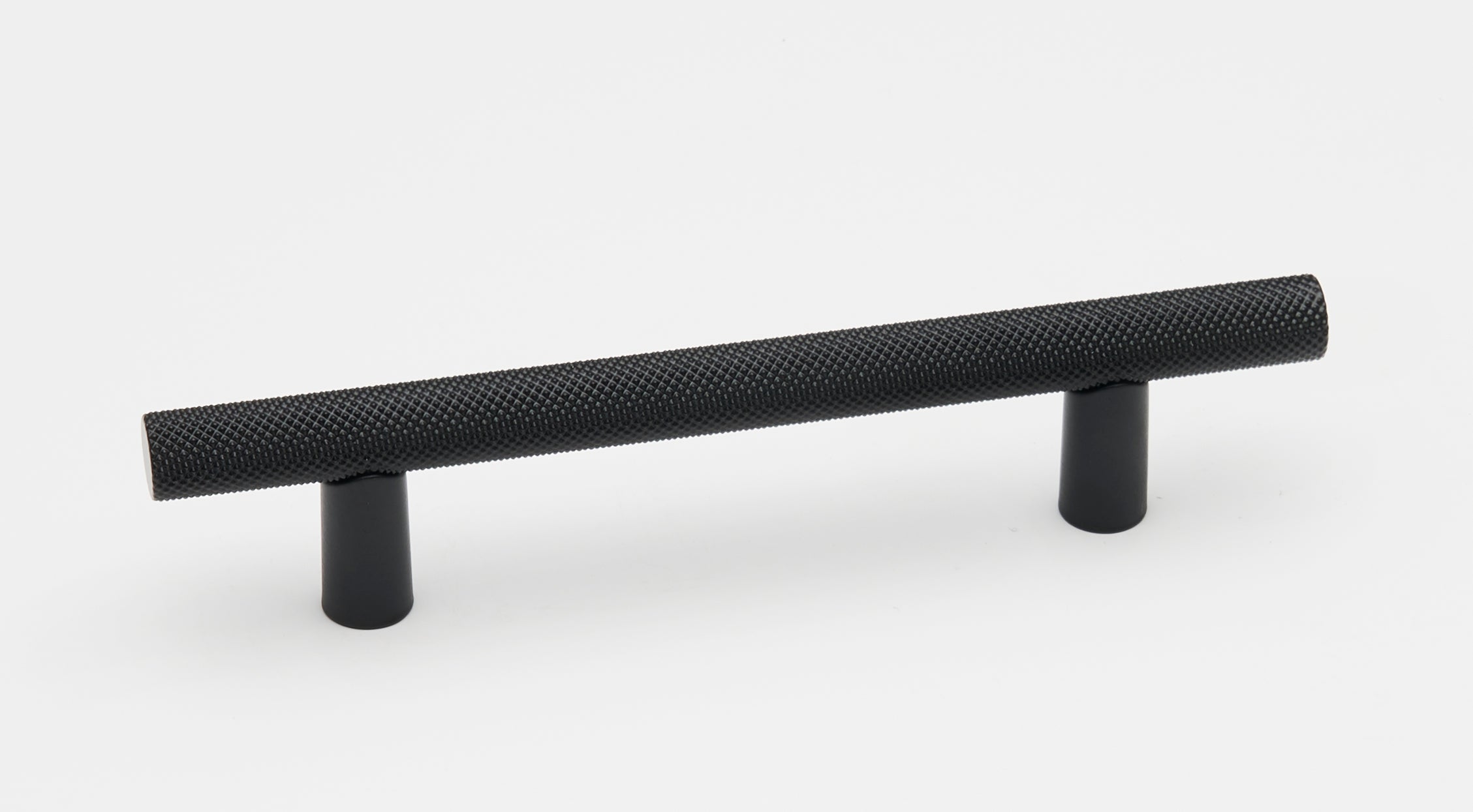 Alno Vita Bella 3 1/2" Pull Knurled Bar