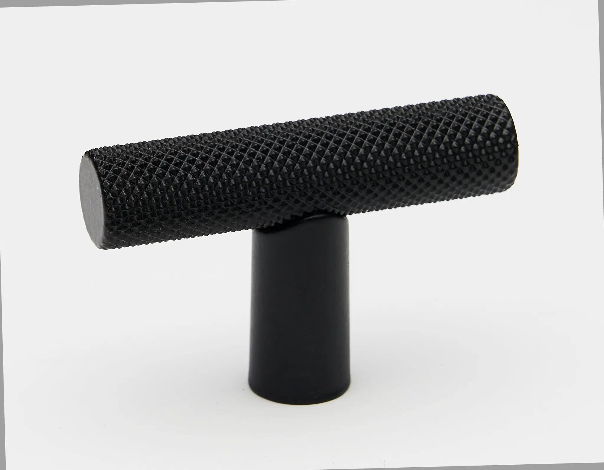 Alno Vita Bella T Knob Knurled Bar by Alno