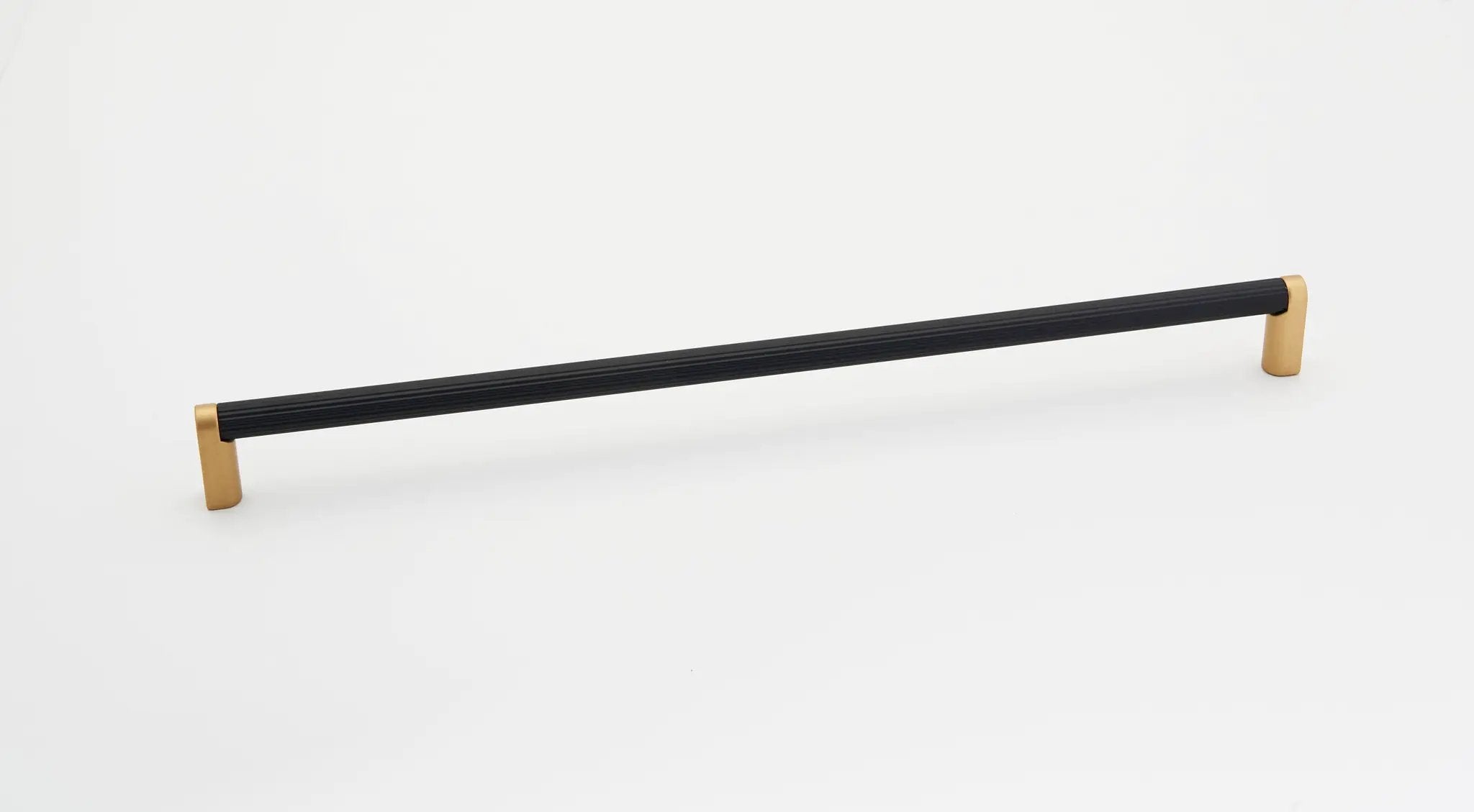 Alno Alta Moda 18" Pull Ribbed Bar by Alno
