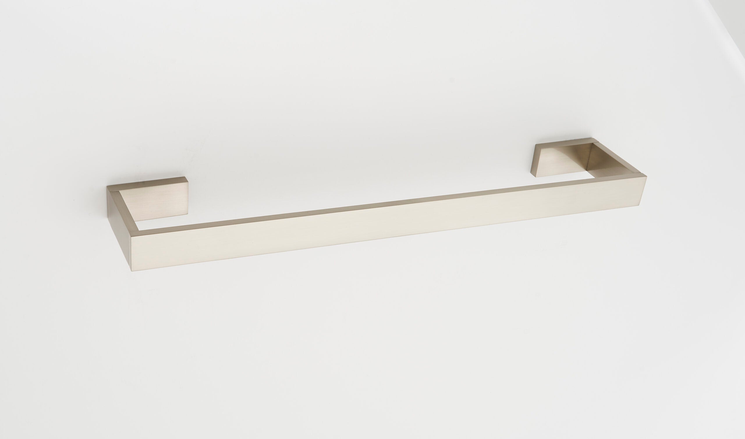 Alno Linear 18" Towel Bar