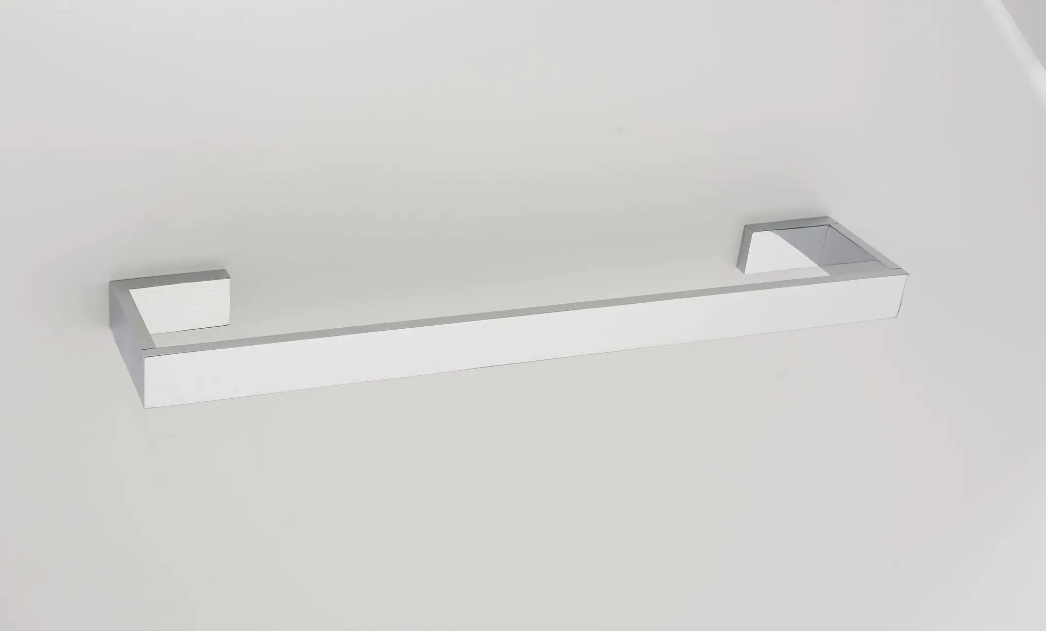 polished chrome towel bar