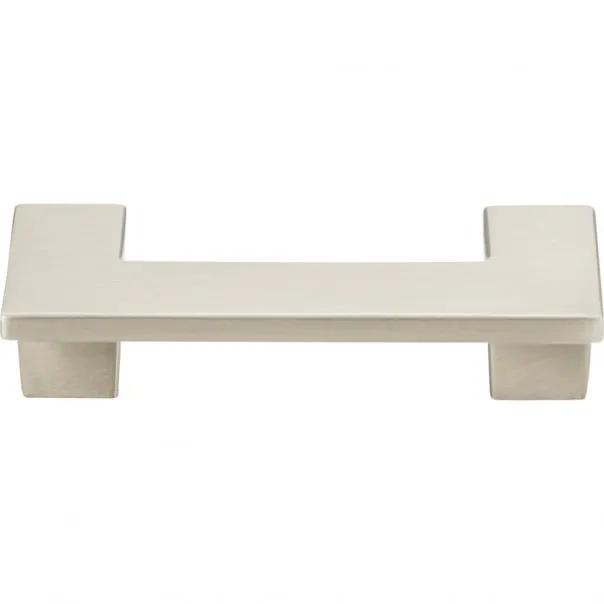 Atlas U Turn Pull 2 1/2 Inch (c-c) by Atlas