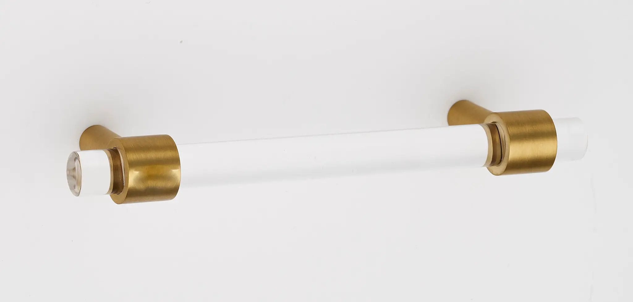Alno Contemporary Acrylic 4" Pull by Alno