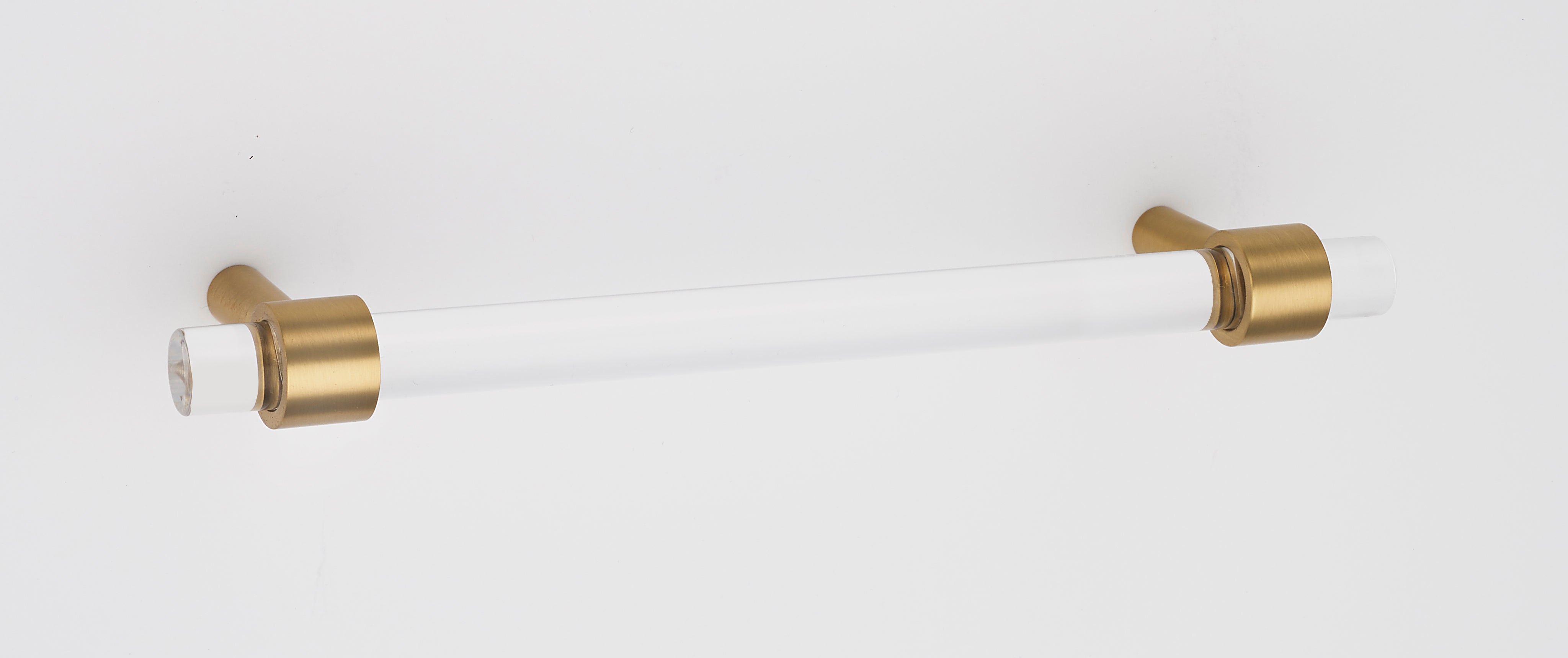 Alno Contemporary Acrylic 8" Pull