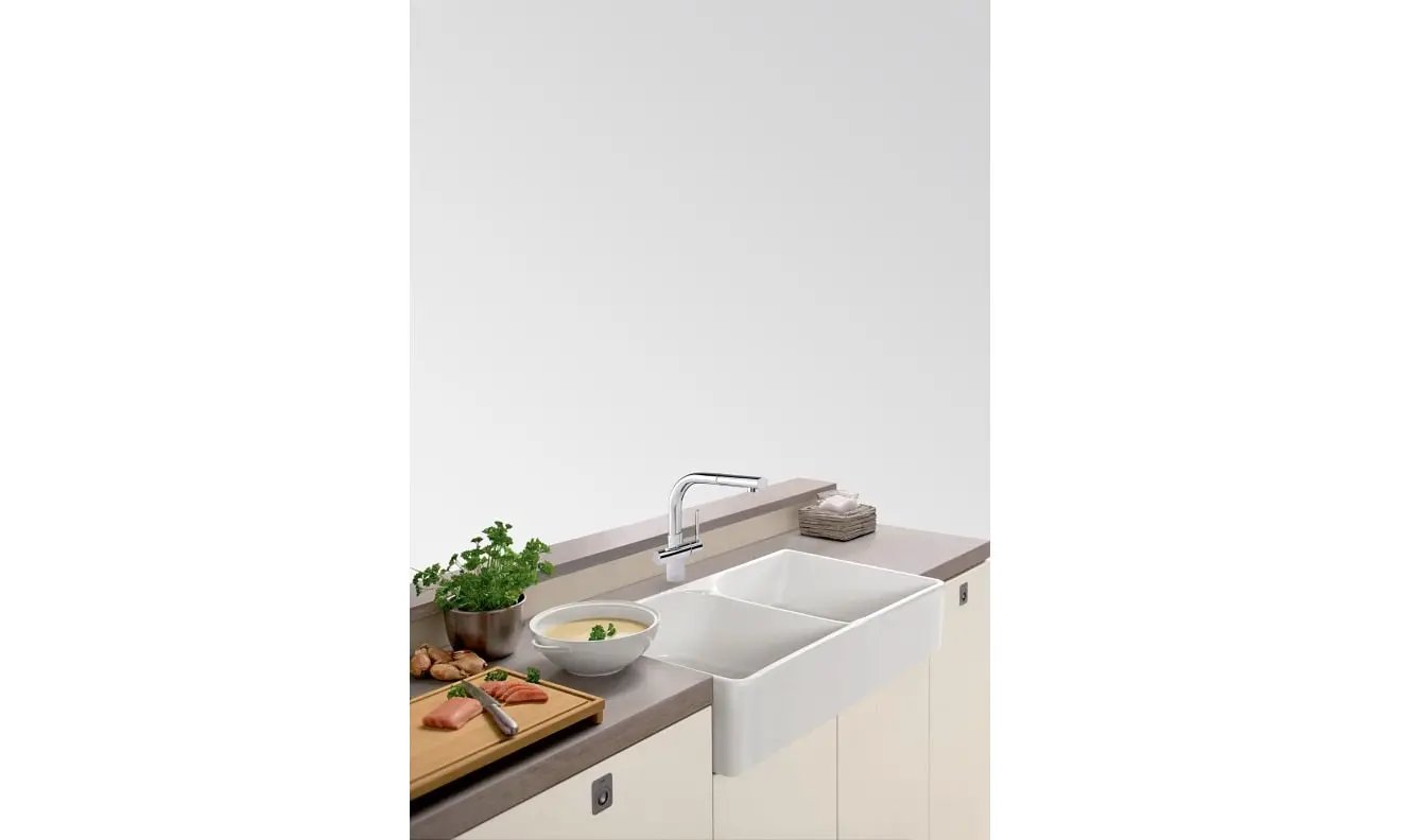 white sink