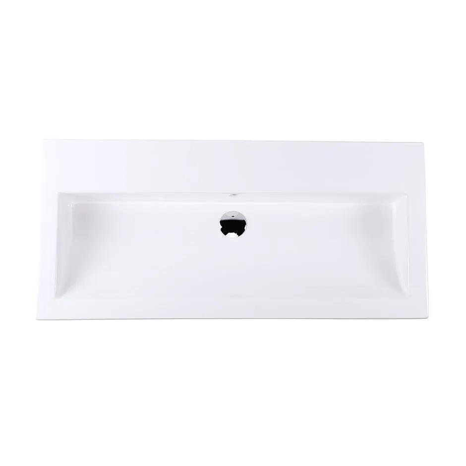 white sink