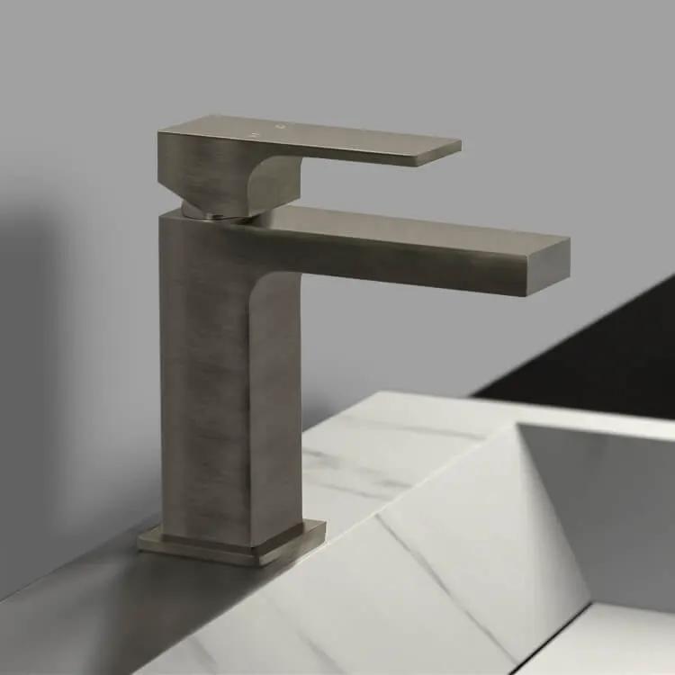 brushed nickel faucet