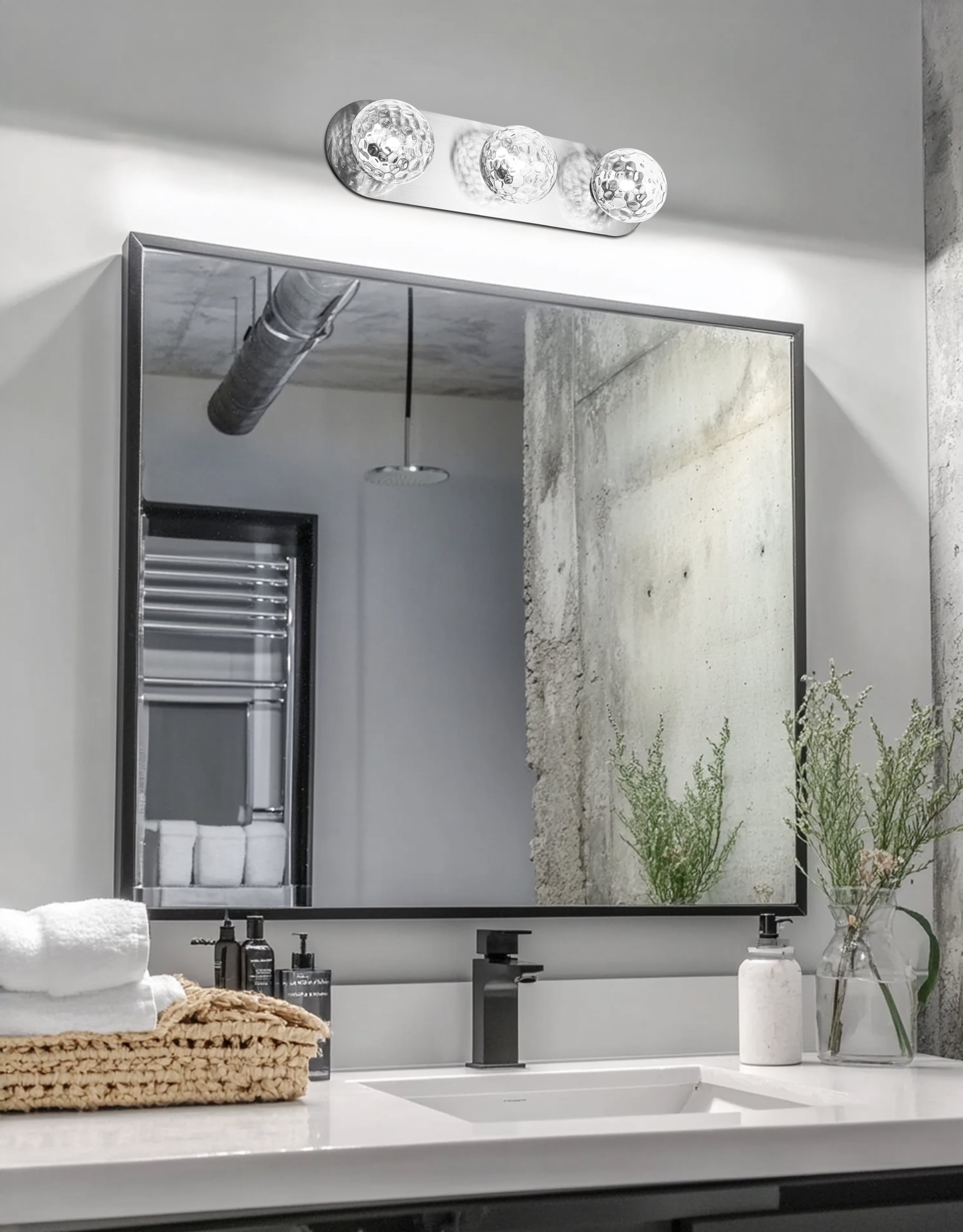 polished chrome with clear hammered glass wall mount