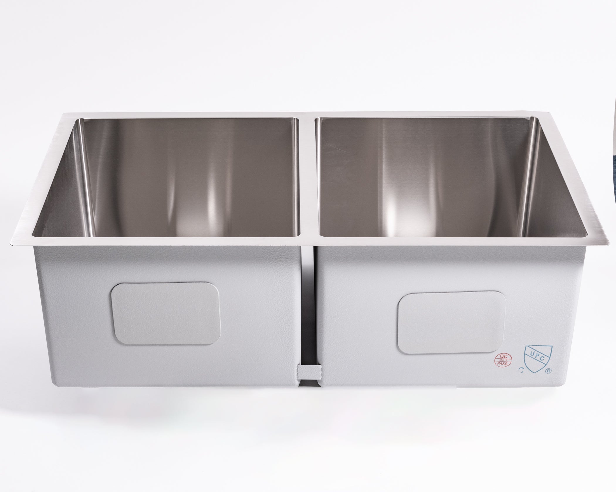 stainless steel kitchen sink