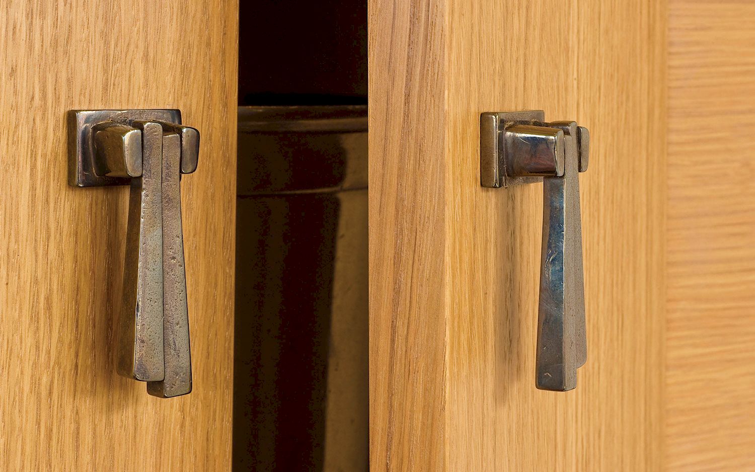 bronze rust cabinet pull