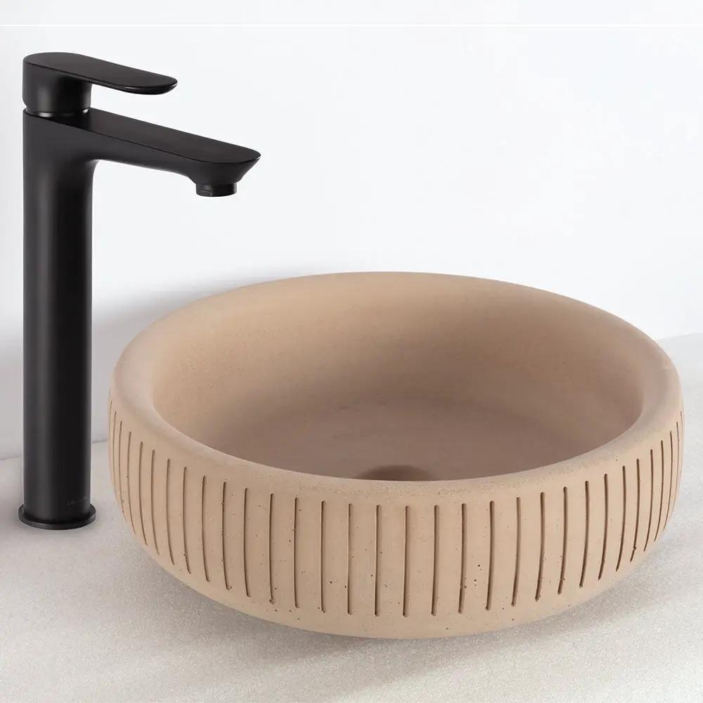 matte black faucet