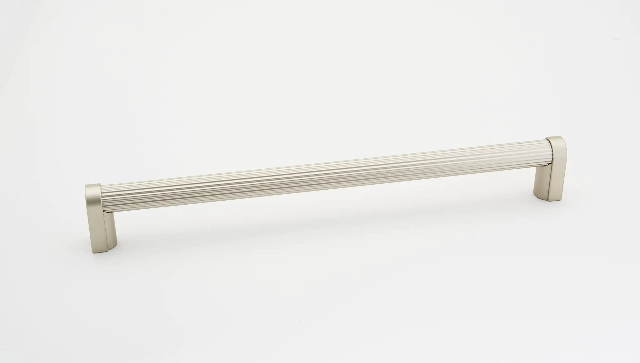 Alno Alta Moda 18" Appliance Pull Ribbed Bar by Alno