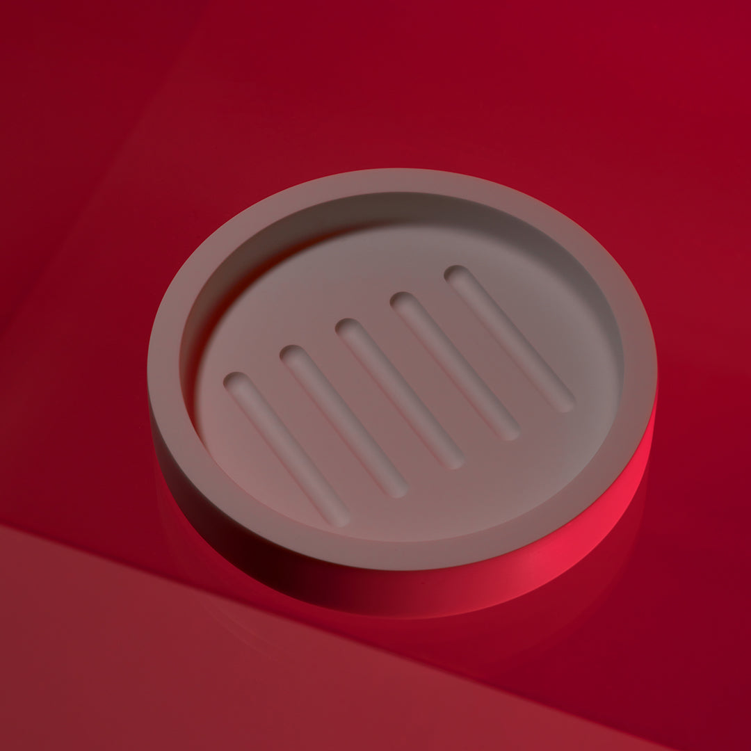 white matte sopa dish