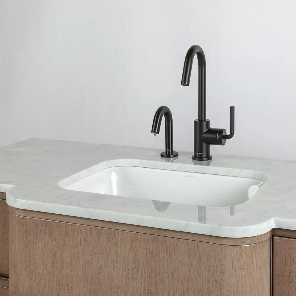 matte black faucet