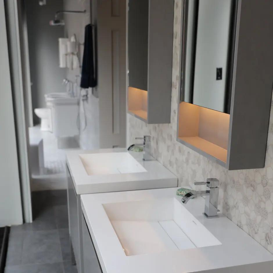 gloss white sink