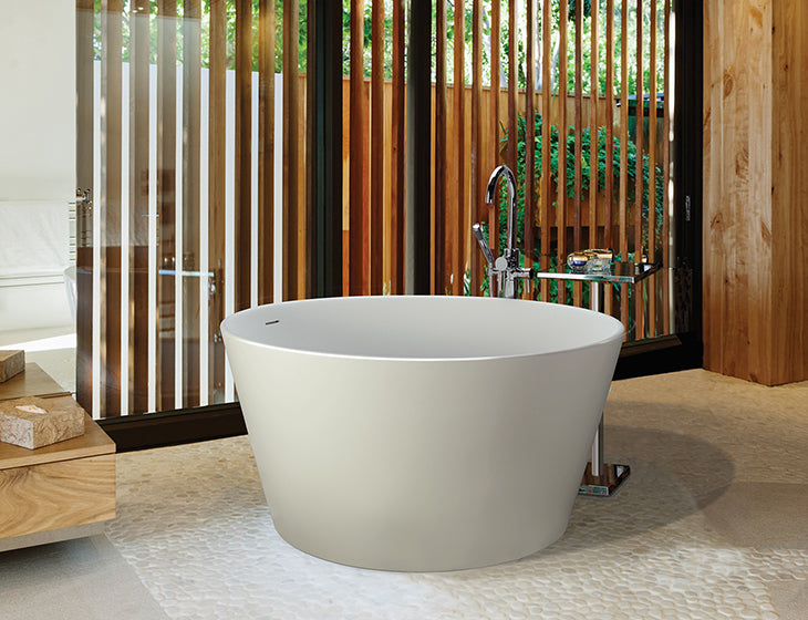 white bathtub