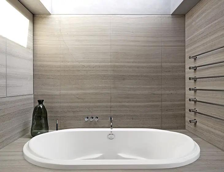 white bathtub