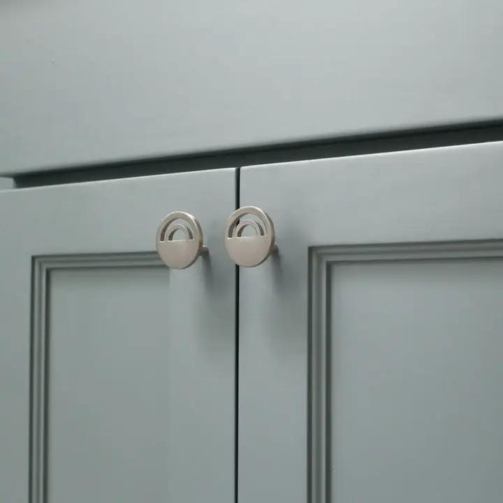 satin nickel knob