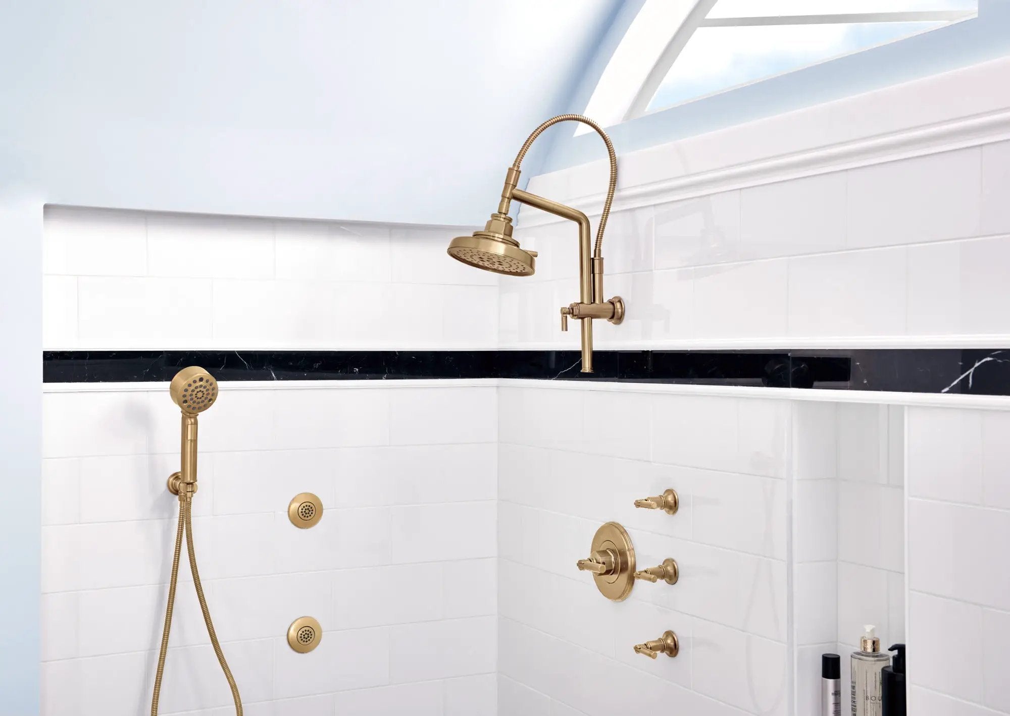 luxe gold lever handle