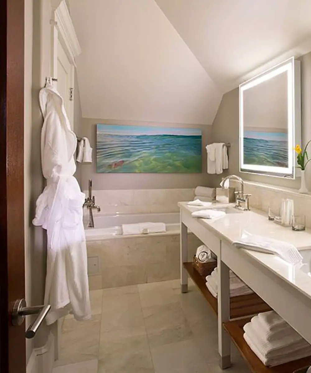 lighted mirror