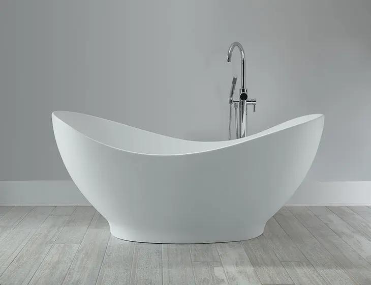 white bathtub