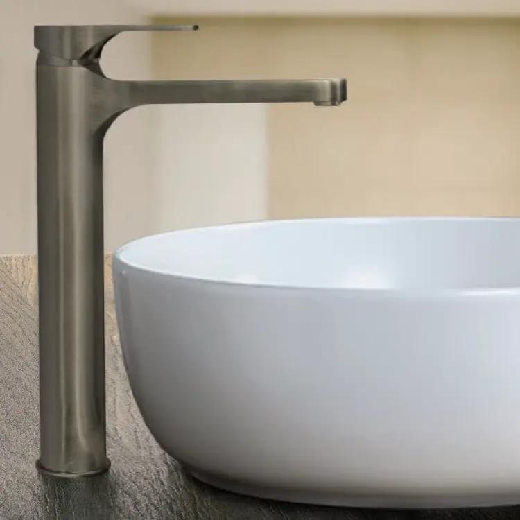 brushed nickel faucet