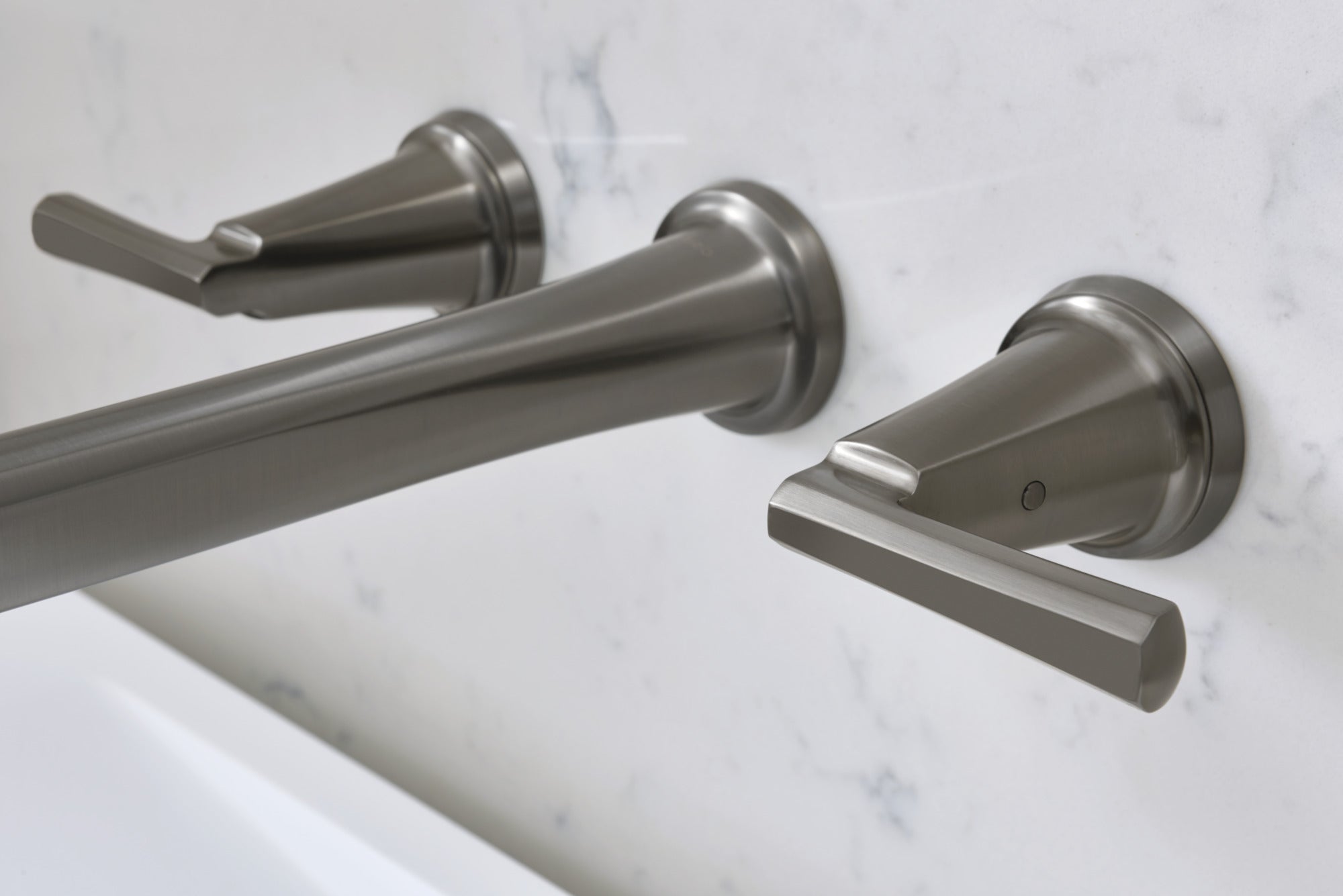 luxe steel tub filler