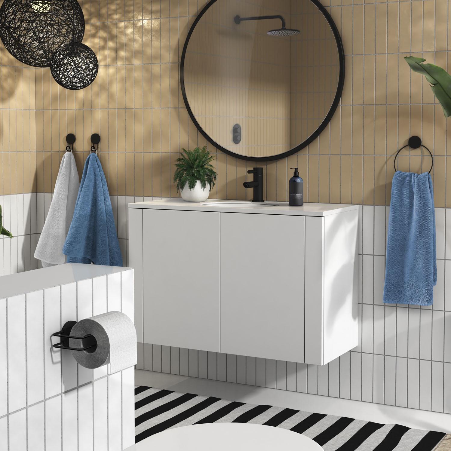 polished chrome toilet roll holder