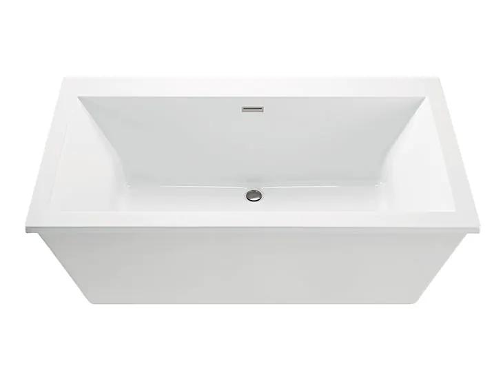white bathtub