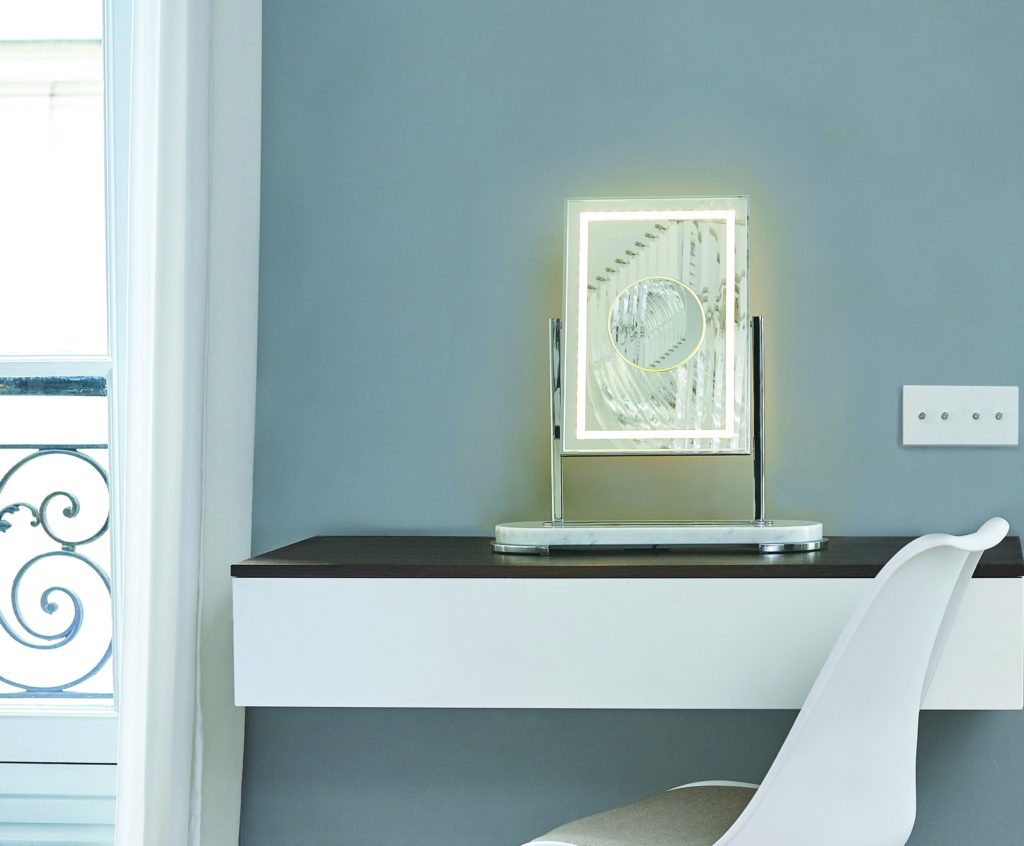 polished chrome mirror