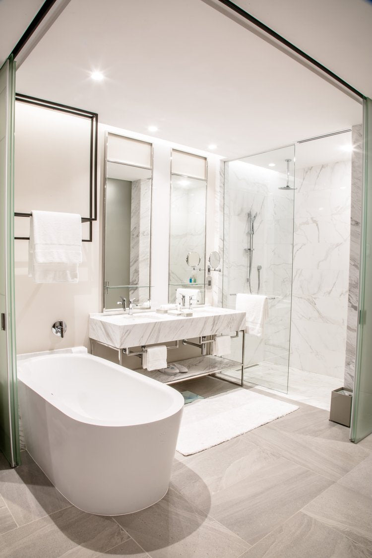 white freestanding bathtub