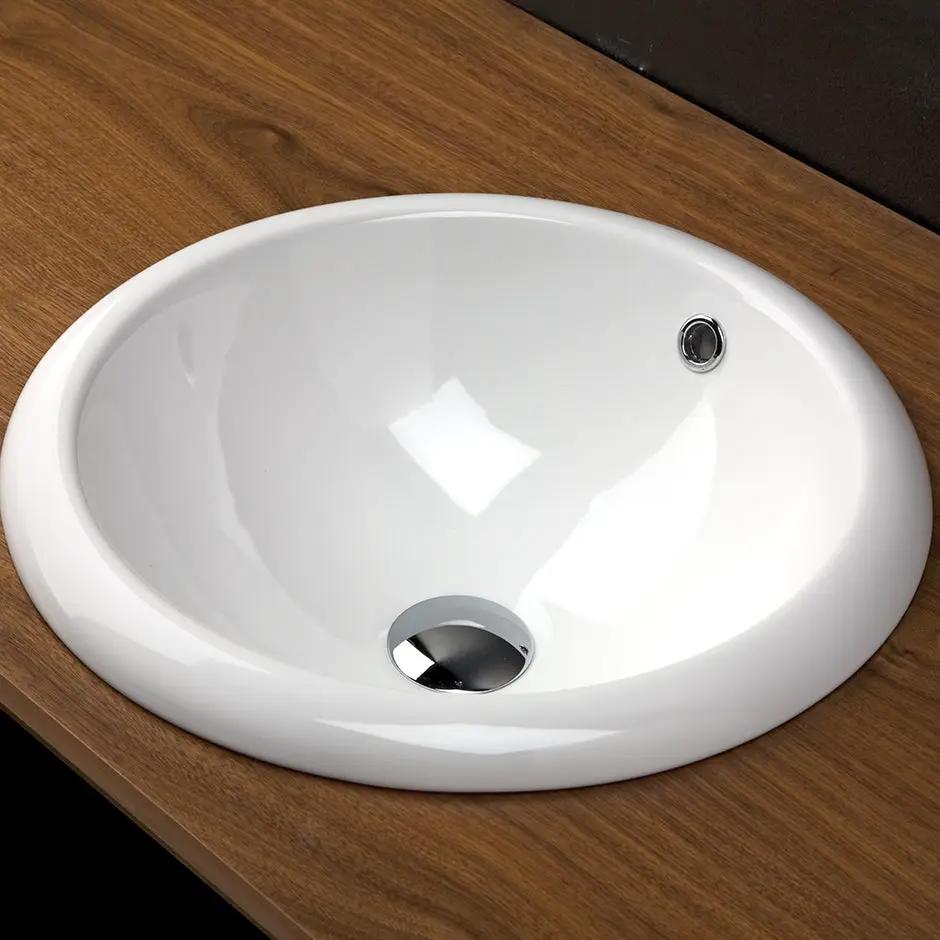white sink