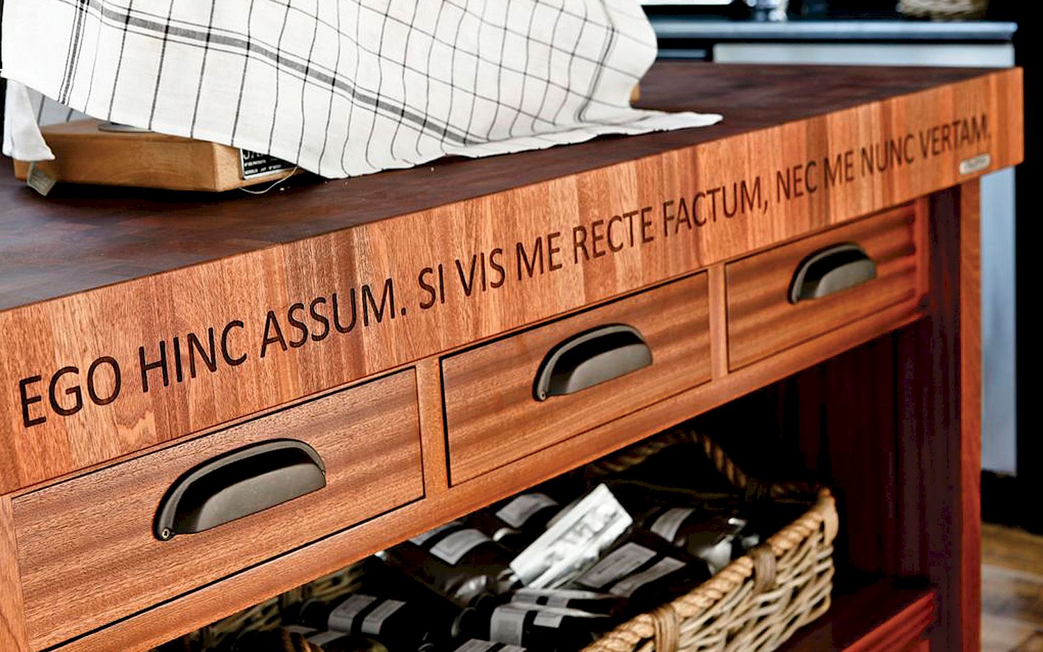 bronze rust cabinet pull